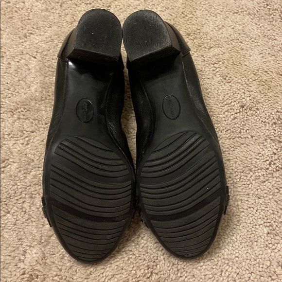 Anne Klein Sport Guardian Block Heel Pumps - Picture 4 of 4